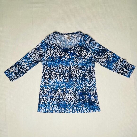 Alia Blue & White Patterned 3/4 Sleeve Top – Size XS - Picture 2 of 10